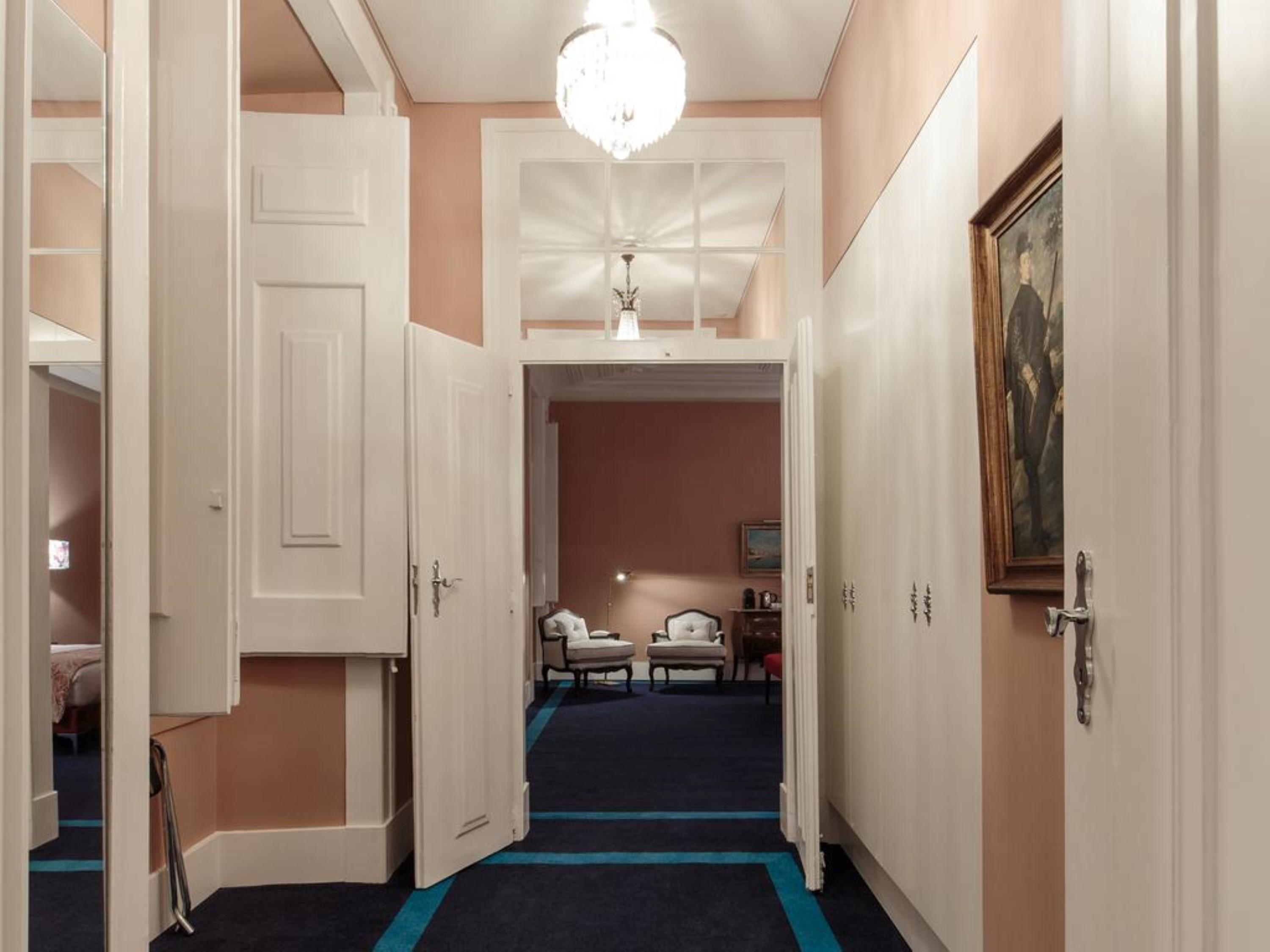 Bed & Breakfast Dear - Bordalo Palace Chiado Lisboa